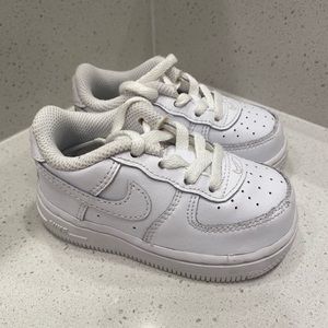 Baby Nike Air Force White size 5